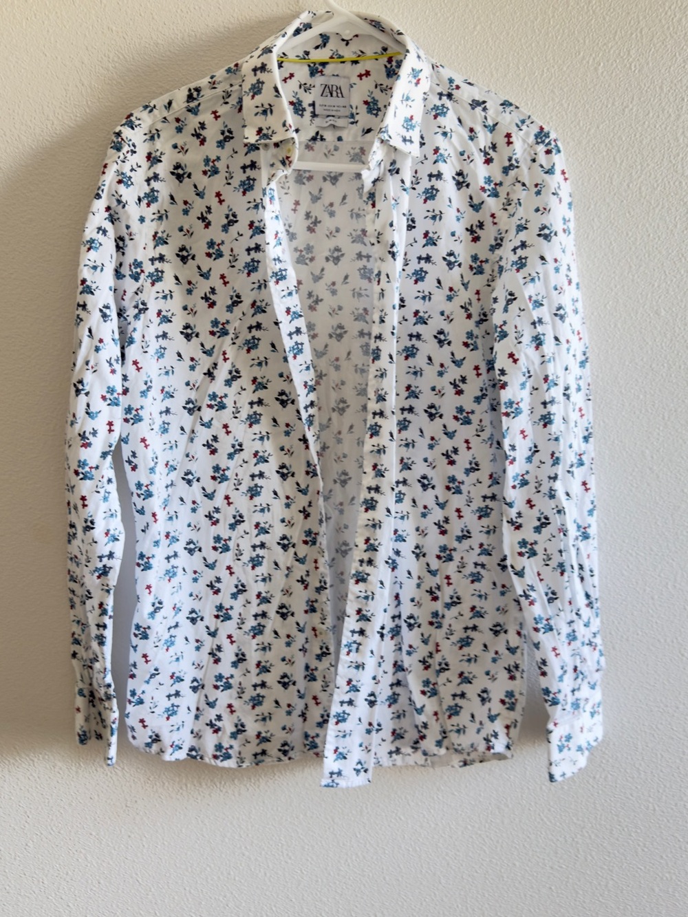 ZARA White Slim Fit Floral Print Shirt with Blue and Red Accents